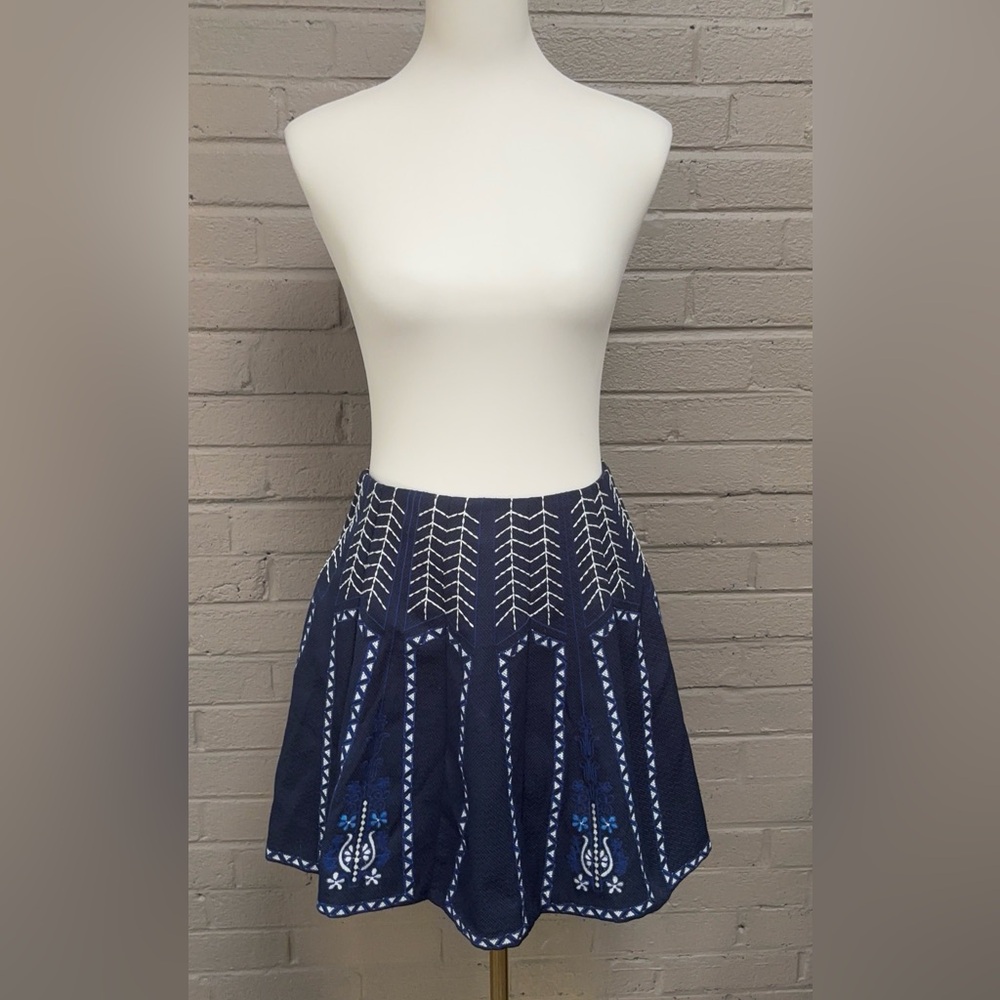 Anthropologie Alya blue embroidered skirt S